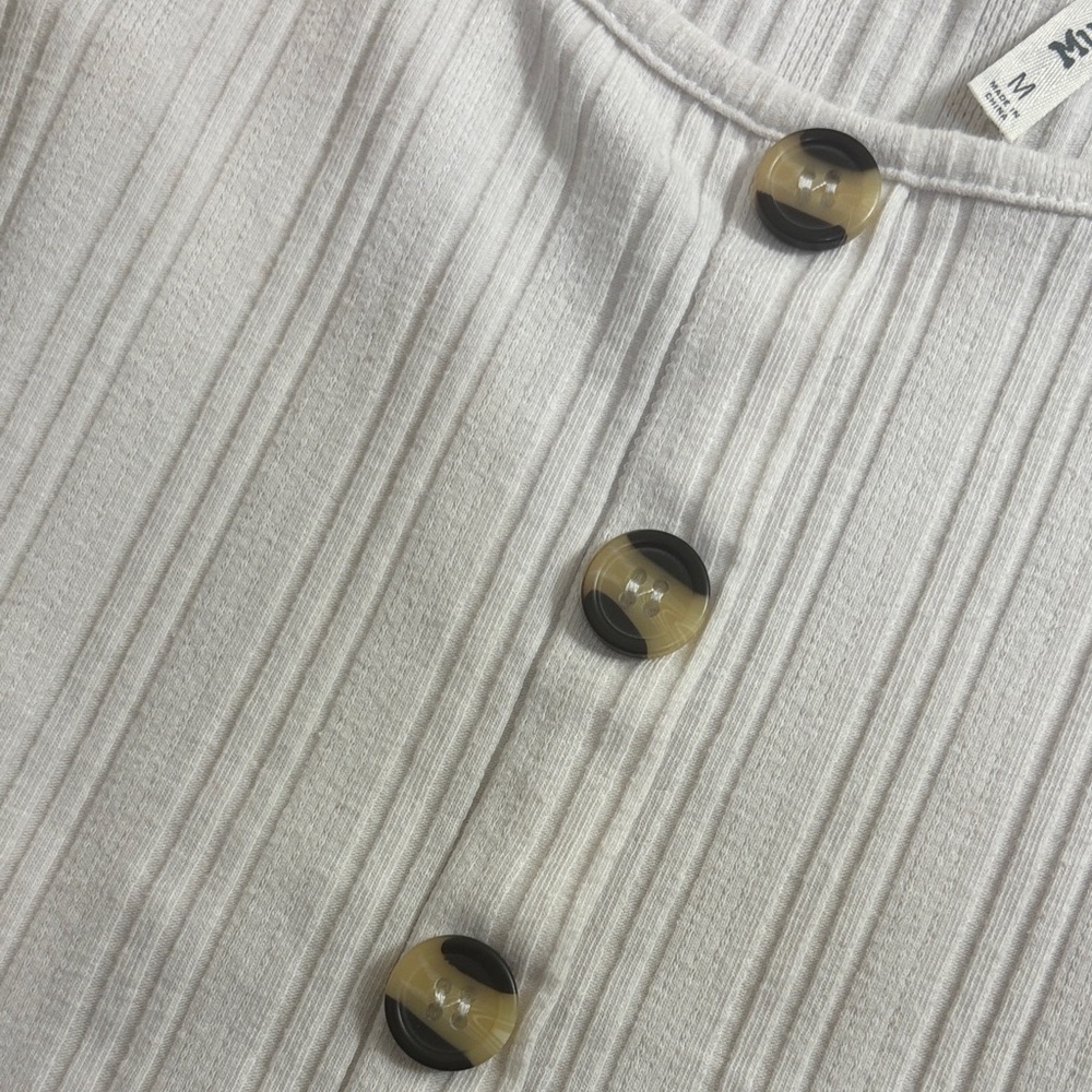 Mudd Cream Buttoned Ribbed Tank - Picture 3 of 3